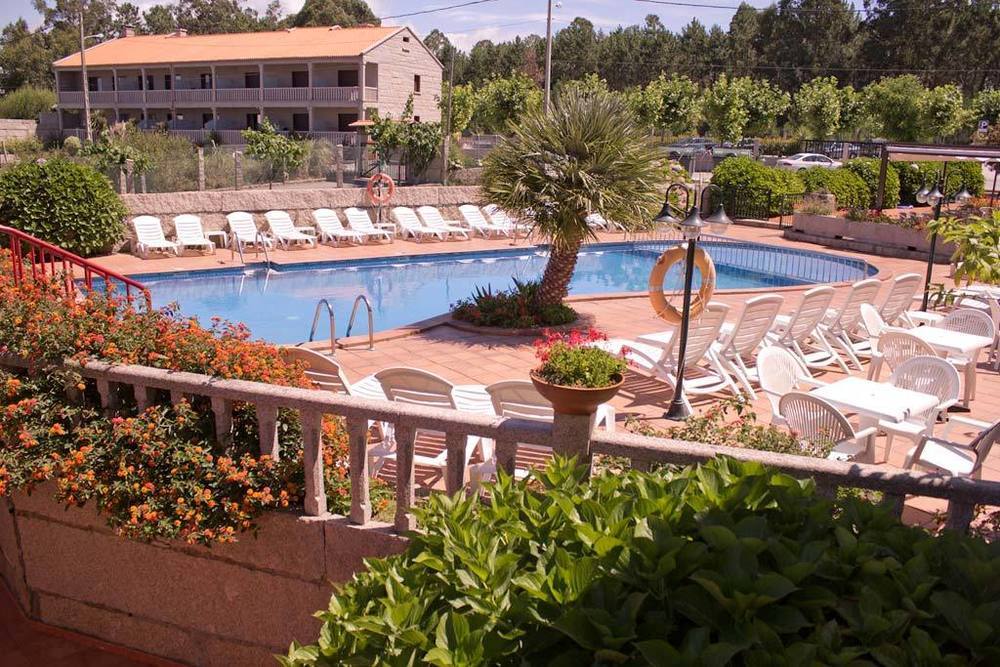 Hotel Piramide Portonovo Exterior photo