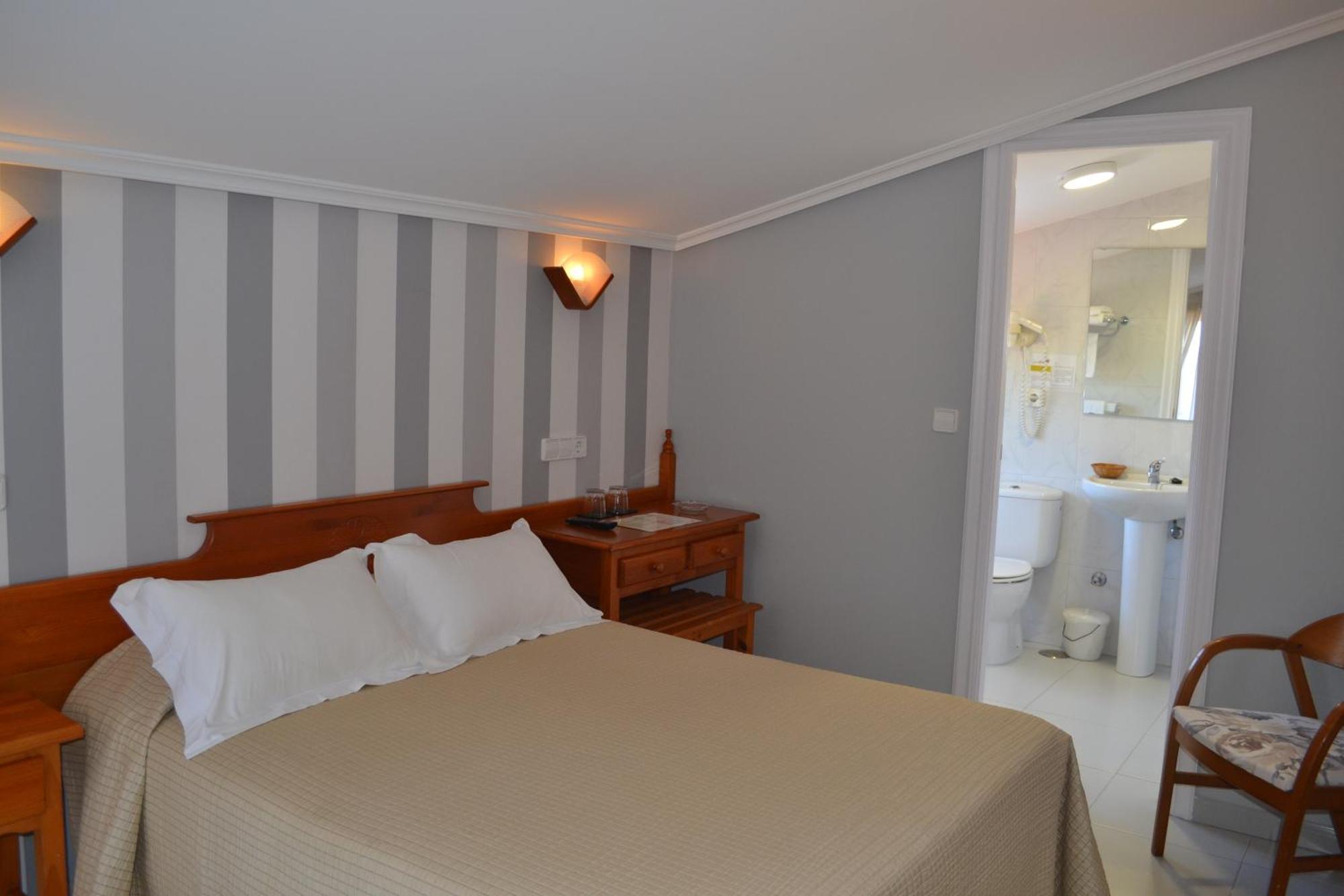 Hotel Piramide Portonovo Room photo