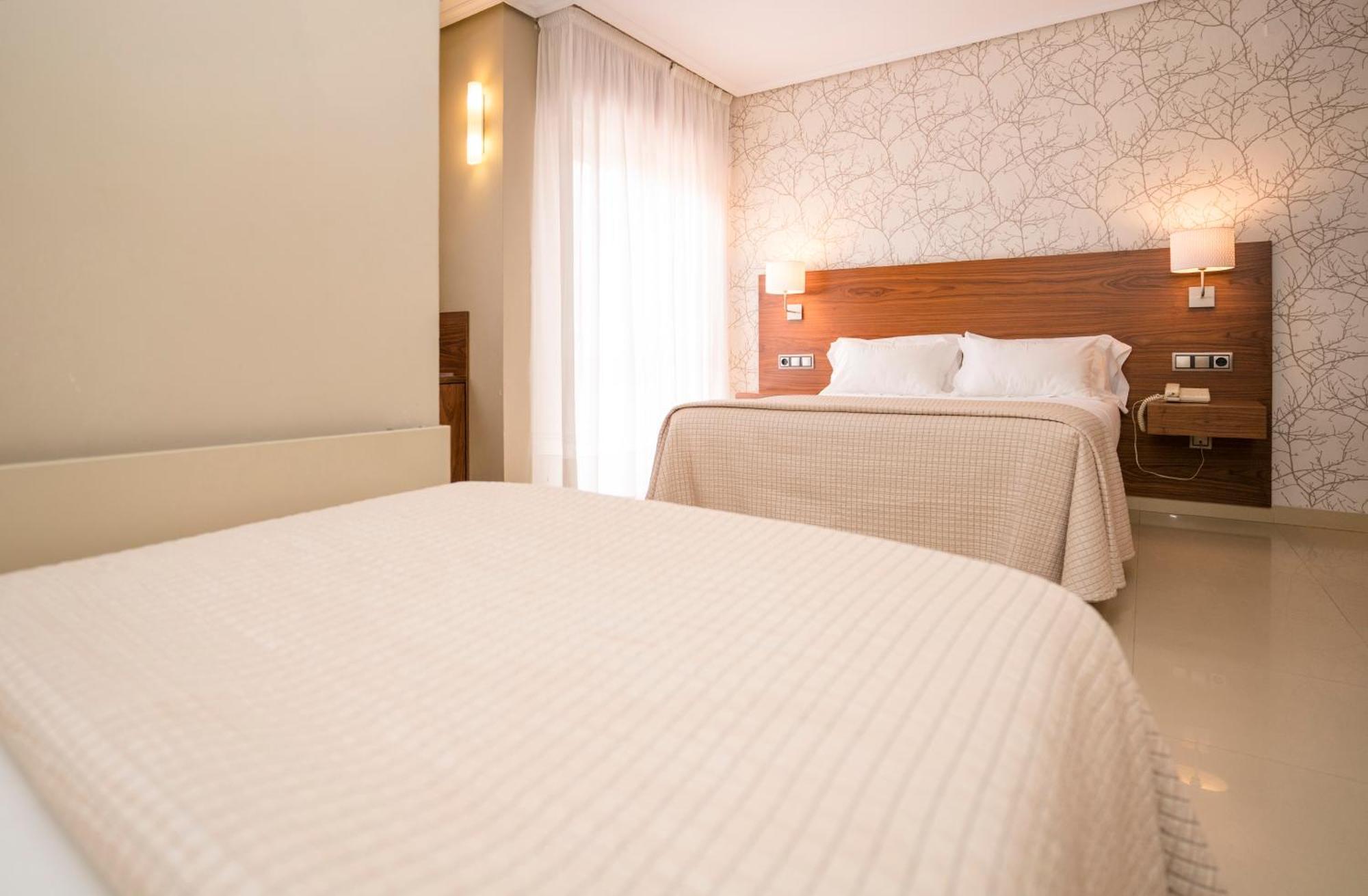Hotel Piramide Portonovo Room photo